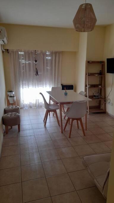 Excelente Departamento En Zona Centrica. C/Cochera Рио-Куарто Экстерьер фото